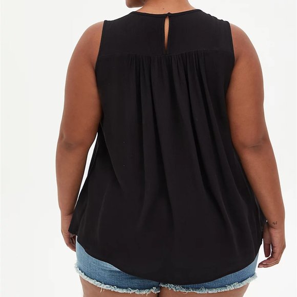 Torrid Black Smocked Tank Size 1 NWT - Picture 3 of 5